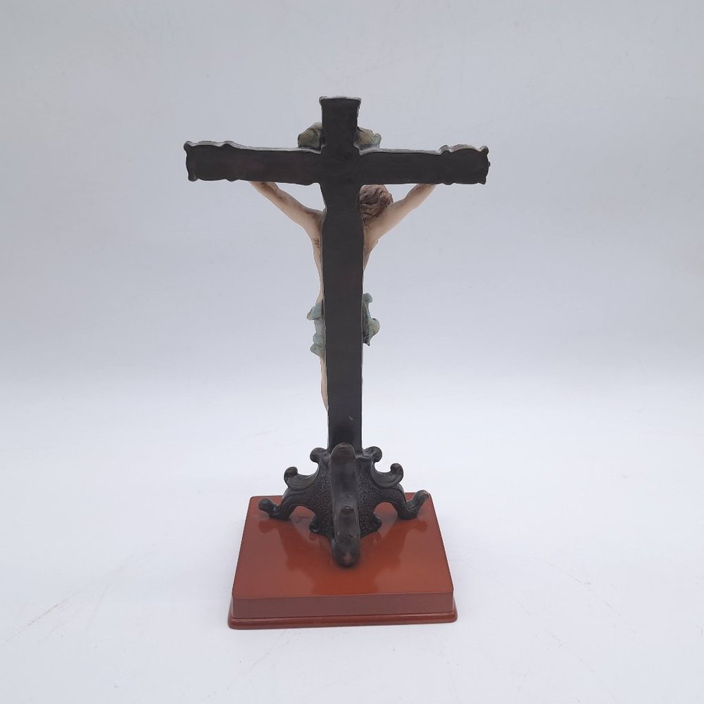 Jesus On The Cross -New Vintage Resin Crucifix - Picture 4 of 11